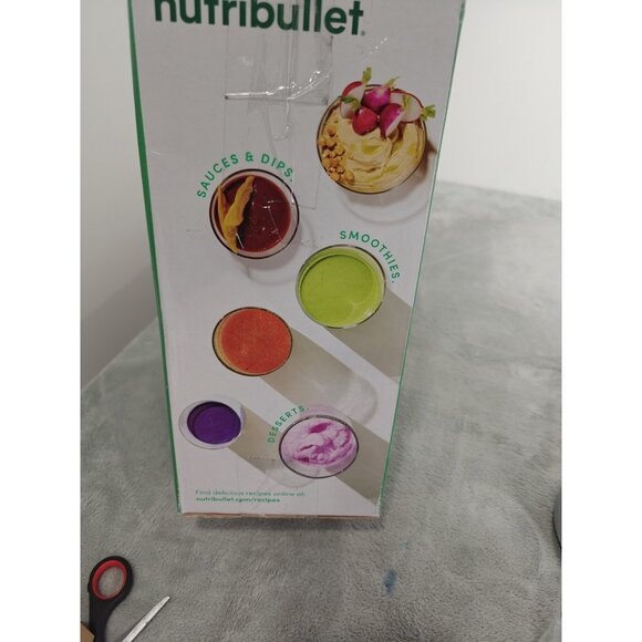 NutriBullet Nutrition Extractor Blender Juicer, 600 Watt Brand Open Box Complet - Picture 5 of 8